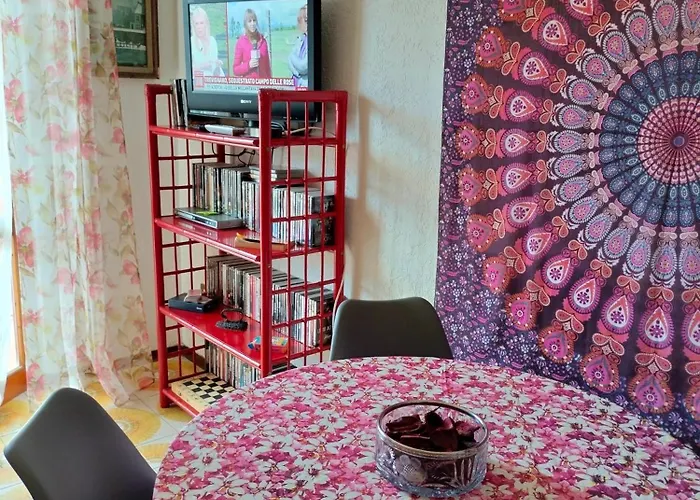 Yellow Submarine Freeparking Petfriendly Rapallo