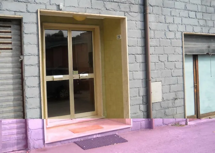 Yellow Submarine Freeparking Petfriendly *