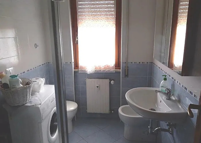 Yellow Submarine Freeparking Petfriendly Apartment *